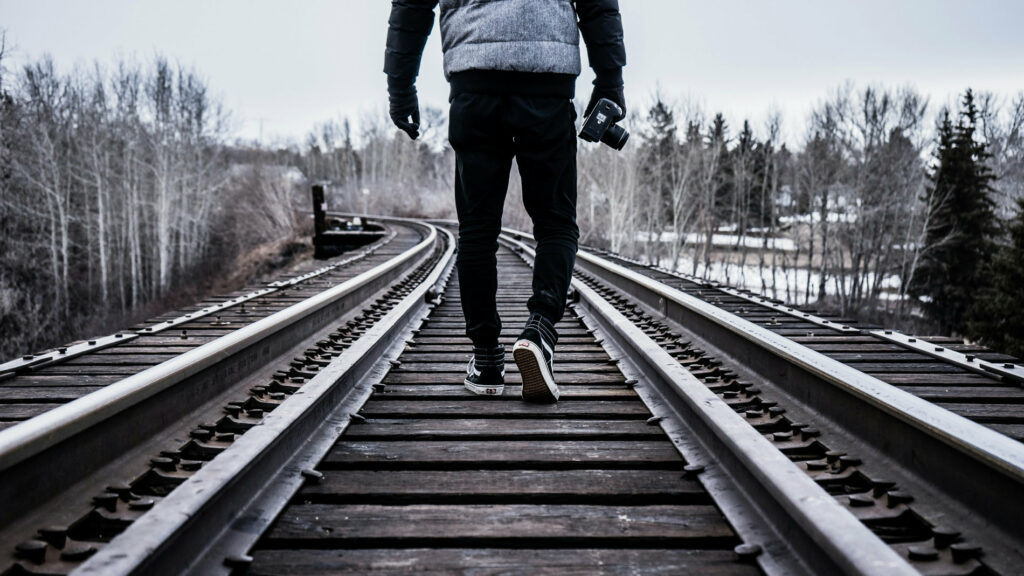 Seul sur les rails