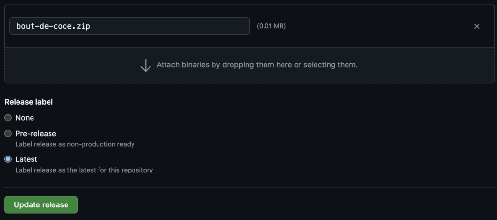 Capture d'écran de l'interface d'ajout d'assets à une release sur GitHub